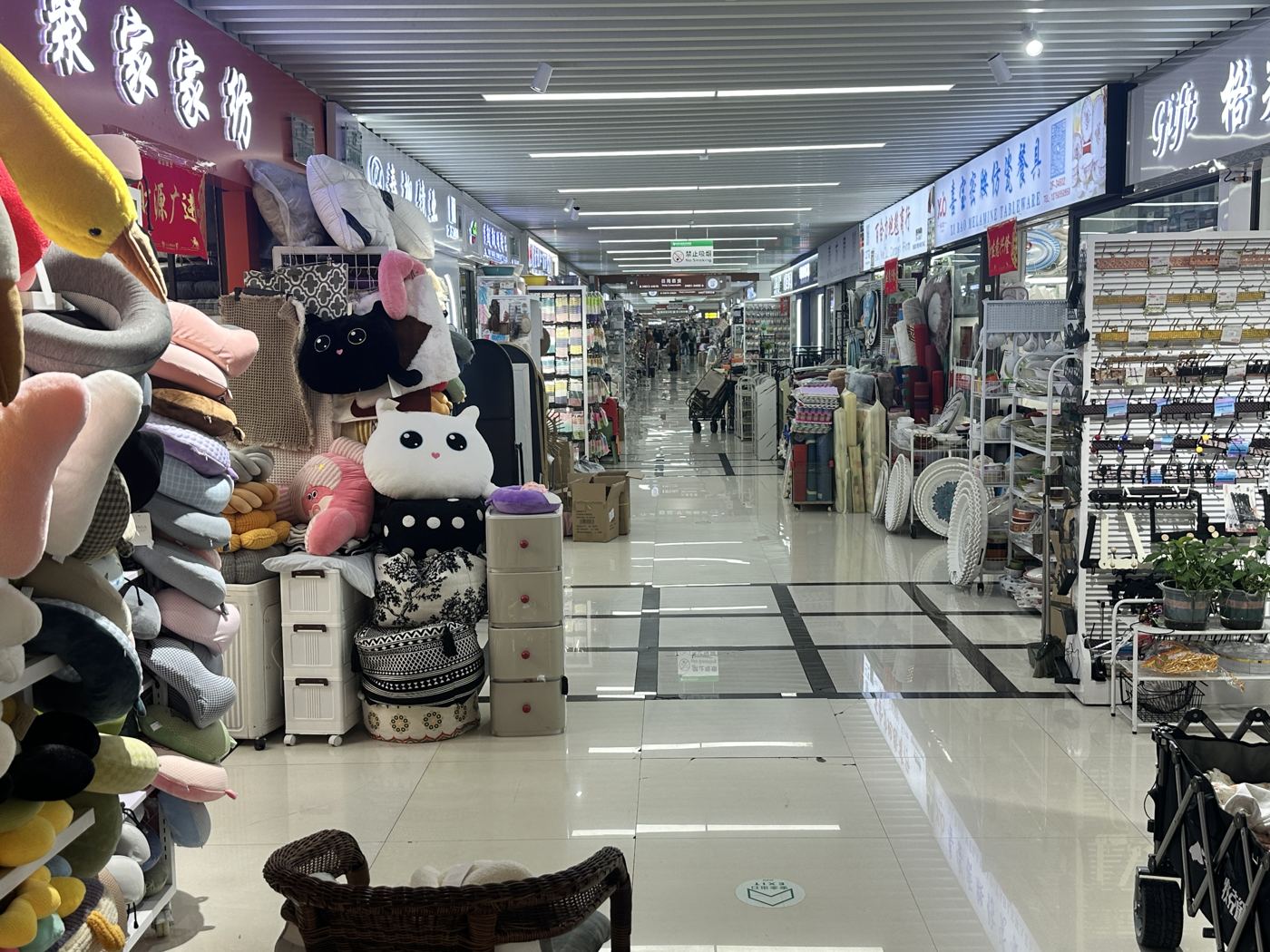 Importar Ropa de China para Revender
